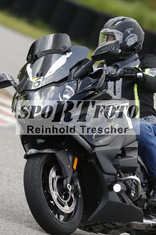 /Archiv-2025/09 22.04.2025 Cornu Master School ADR/rot-rouge/6